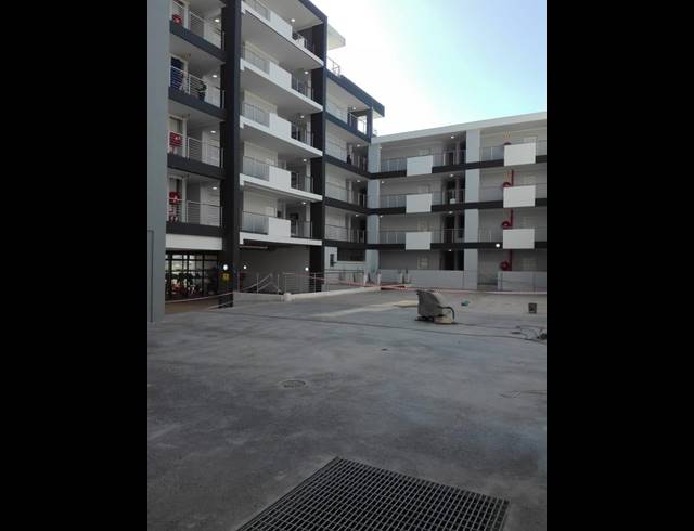 2 BEDROOM APARTMENT FOR SALE IN UMHLANGA RIDGE